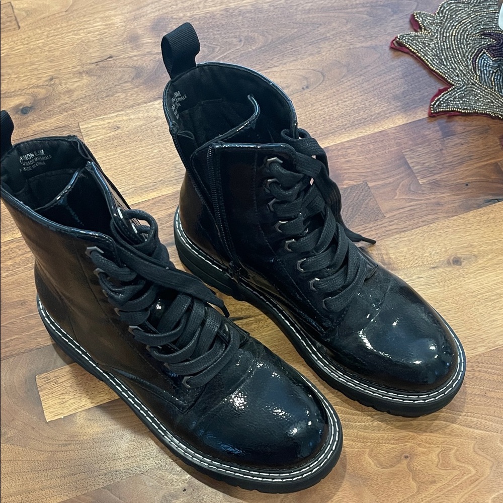 Black Ankle Boots for Women - Picture 7 of 7